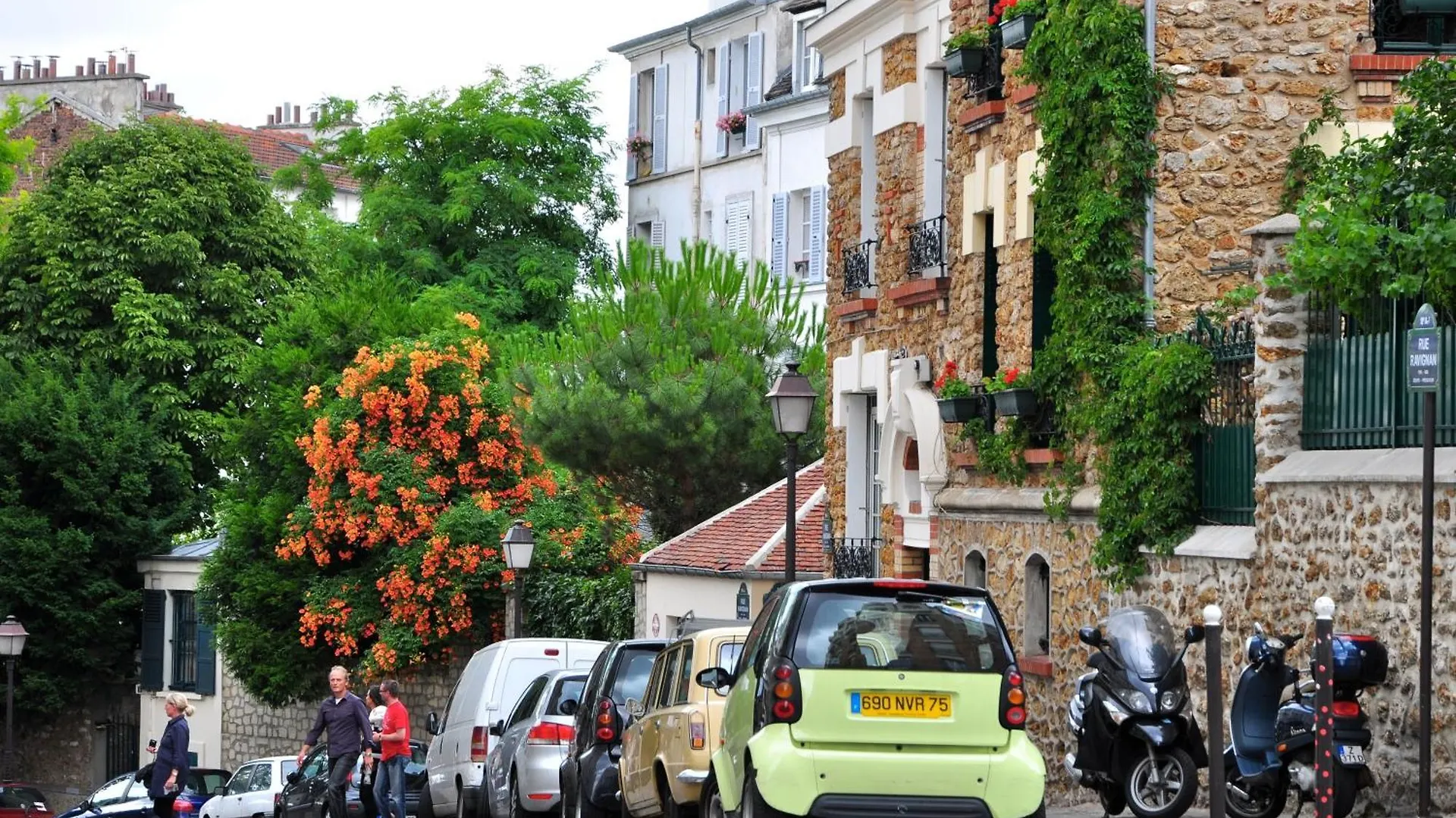 Entier Aux Abbesses - Montmartre - Flat In Montmartre