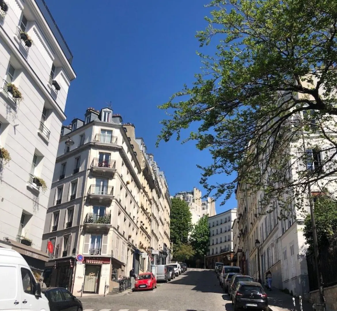 Entier Aux Abbesses - Montmartre - Flat In Montmartre Apartment *